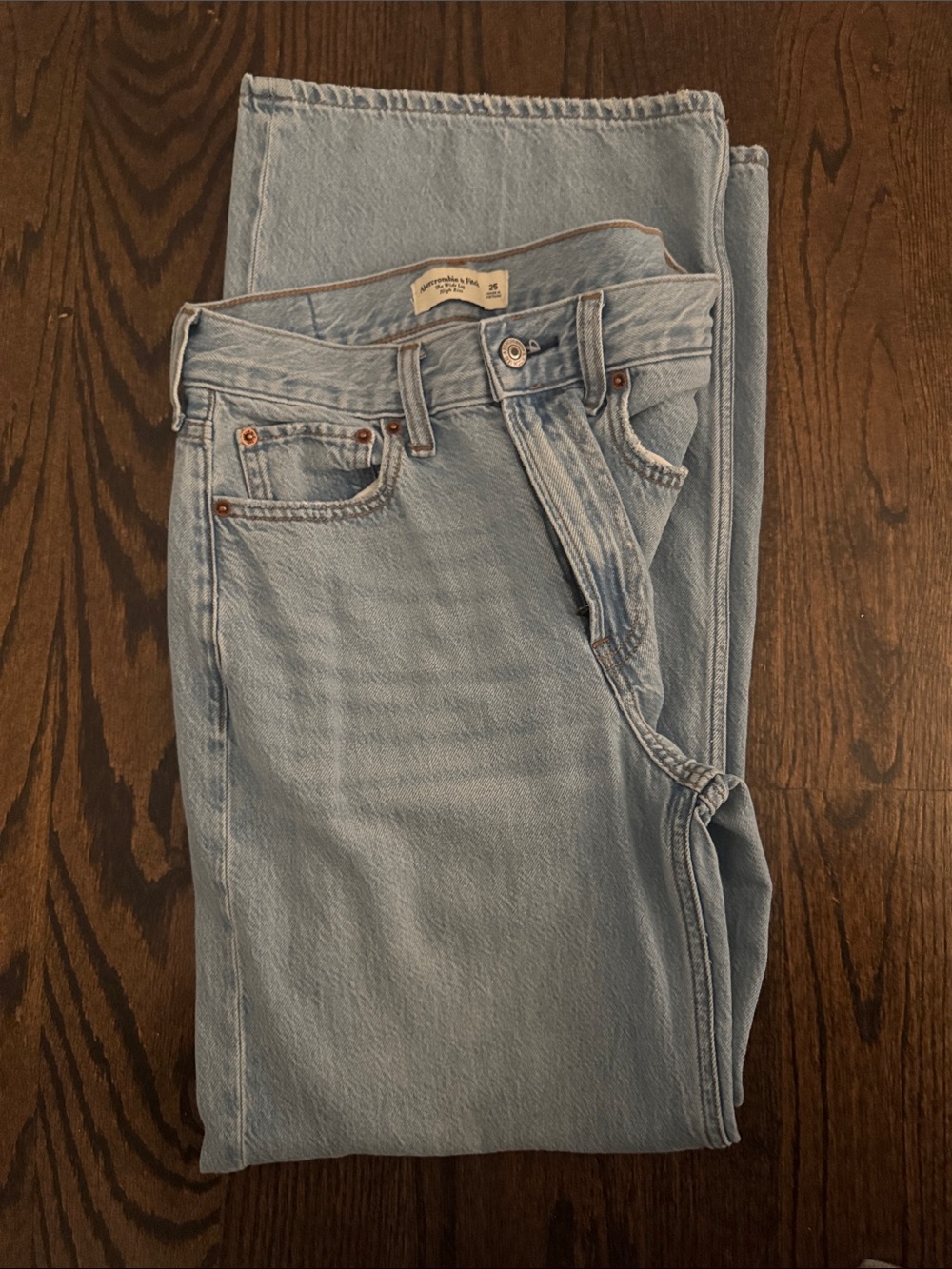 Abercrombie & Fitch Wide Leg High Rise denim size 25